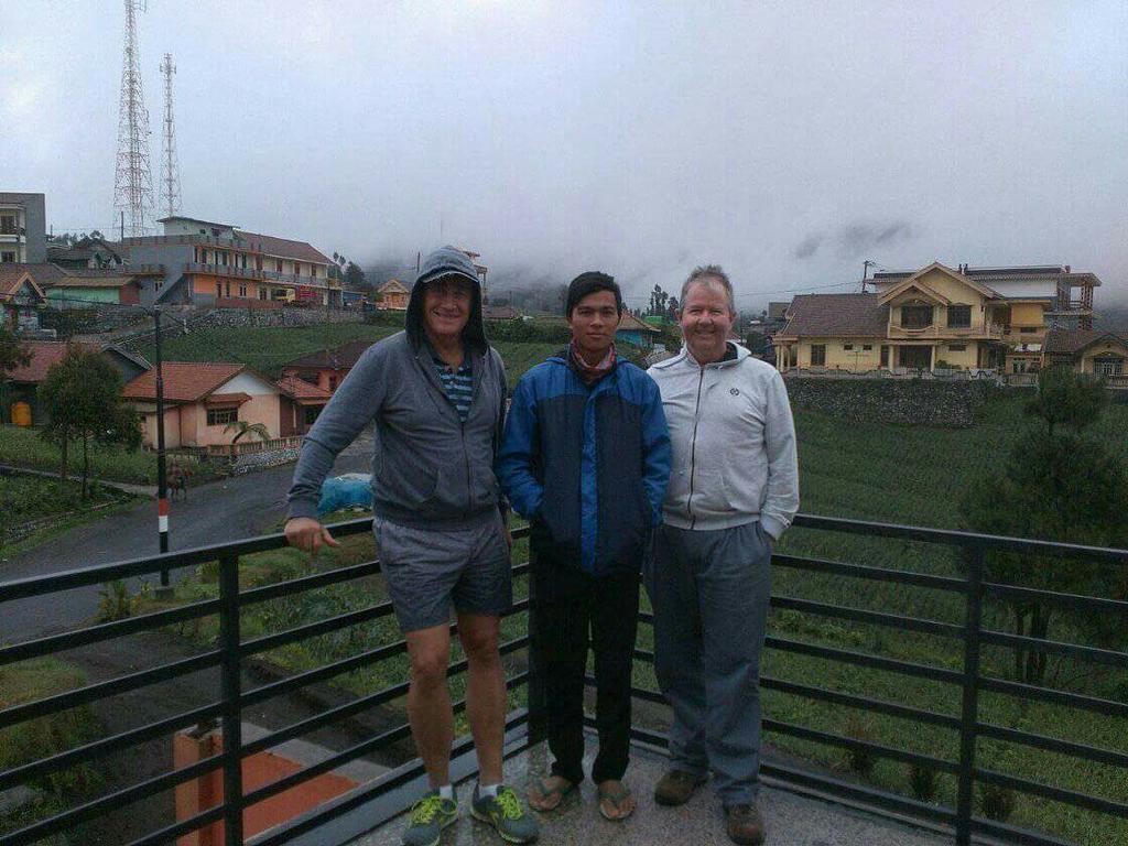 Bromo Otix Guest House Exteriör bild