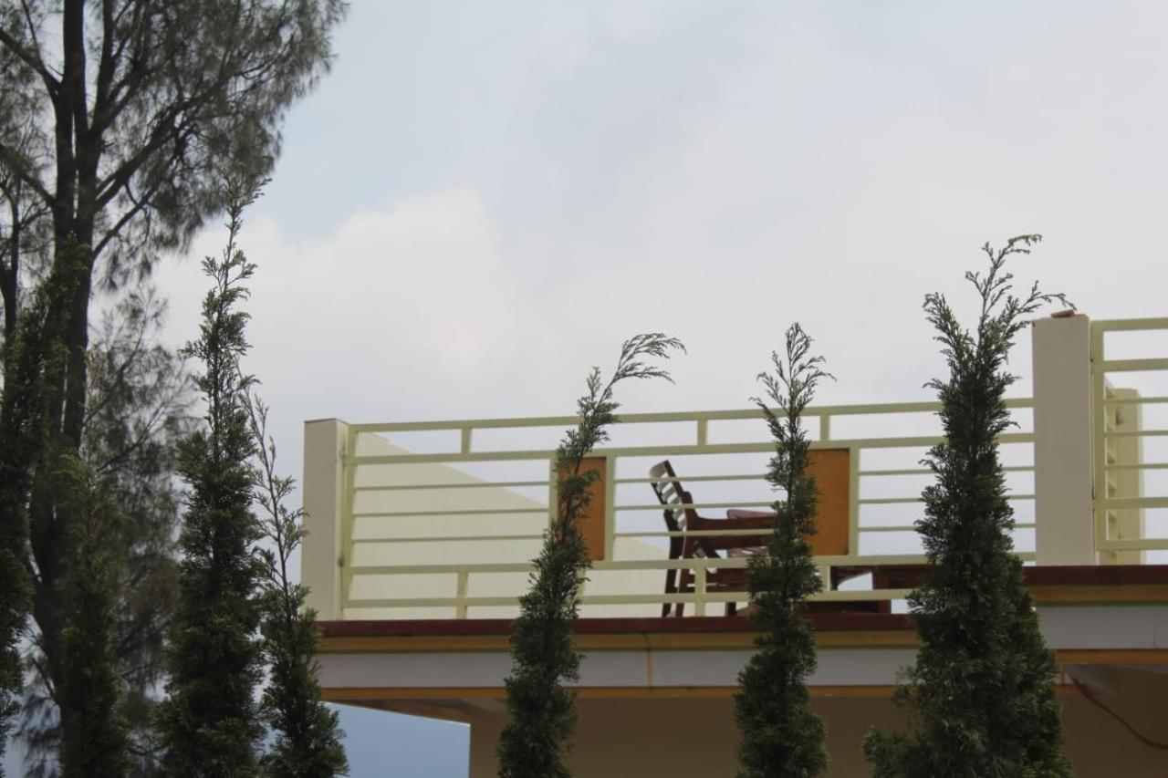 Bromo Otix Guest House Exteriör bild