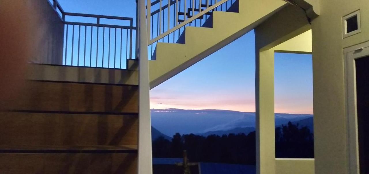 Bromo Otix Guest House Exteriör bild